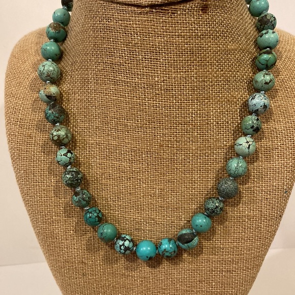 Genuine Arizona Turquoise Hand Knotted Candy Necklace w/ Turquoise Heart Clasp - Picture 6 of 16